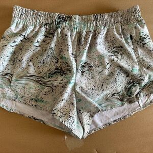Calia Mint Green Mid Rise Infinity Short Women's Size Small Lined‎ 0012